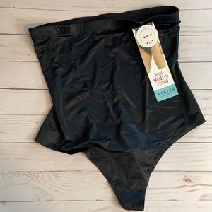 Assets by Spanx black shaping thong